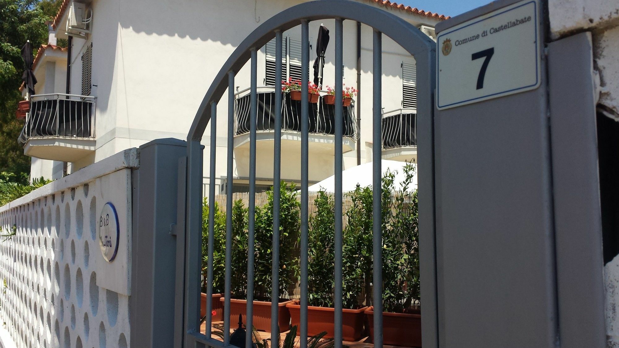 كاستيلاباتي Villa Toru المظهر الخارجي الصورة